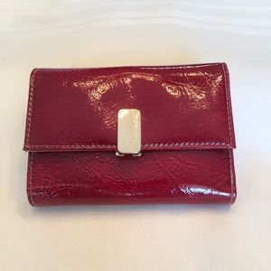 Liz Claiborne maroon burgundy trifold wallet